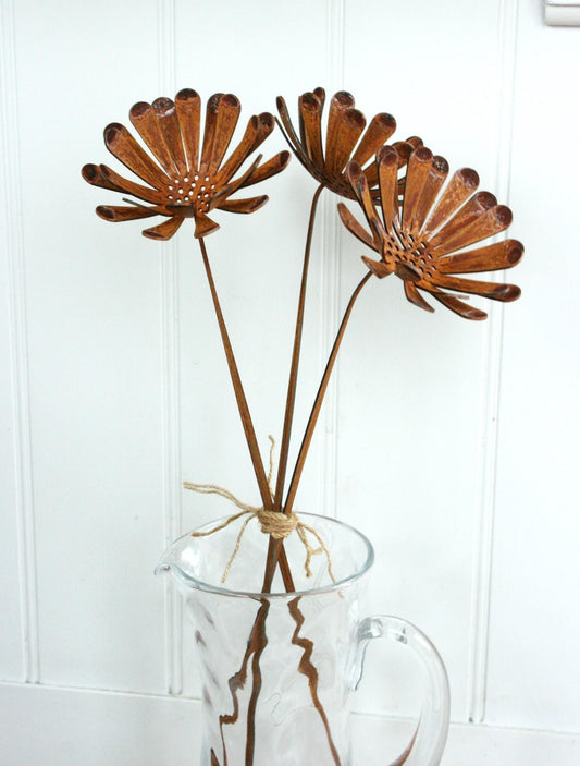 Daisy Flower Stems Rusted x 3